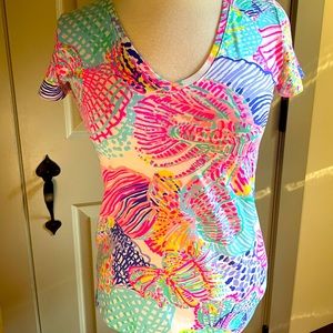 Perfect Lilly Pulitzer tee, size small